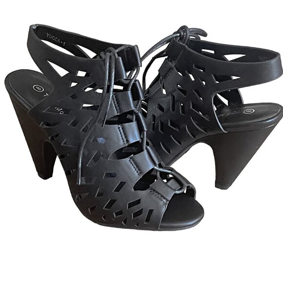 Top Moda Womens Peep Toe Laser Cut Out Lace Up Front Caged Heeled Sandals Shoes - Picture 1 of 8